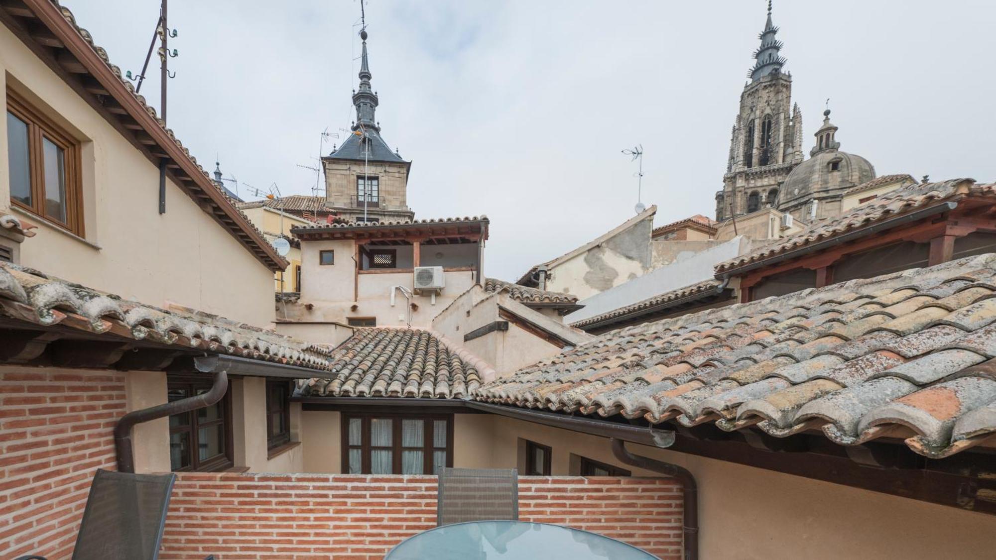Apartamentos Las Teresitas Junto A La Catedral Toledo Eksteriør bilde