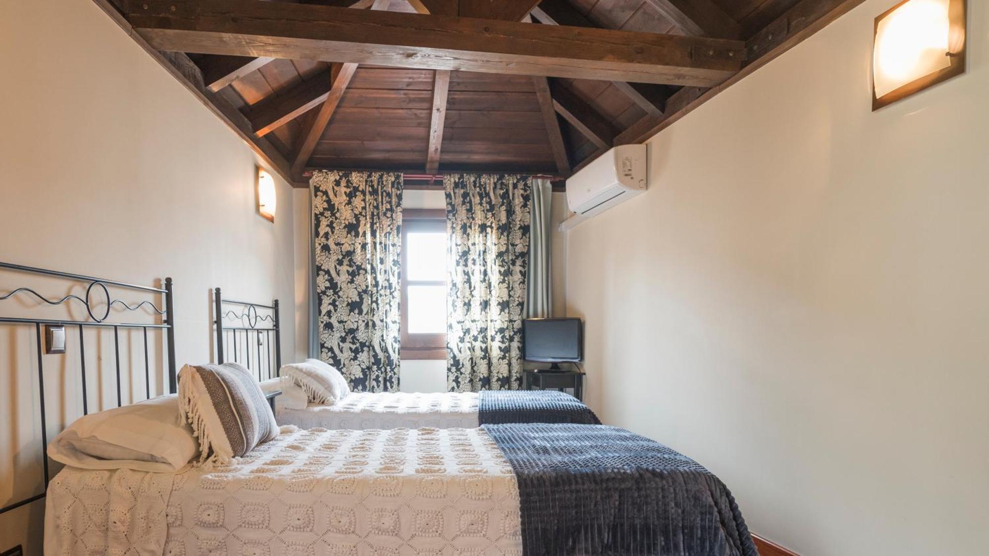 Apartamentos Las Teresitas Junto A La Catedral Toledo Eksteriør bilde