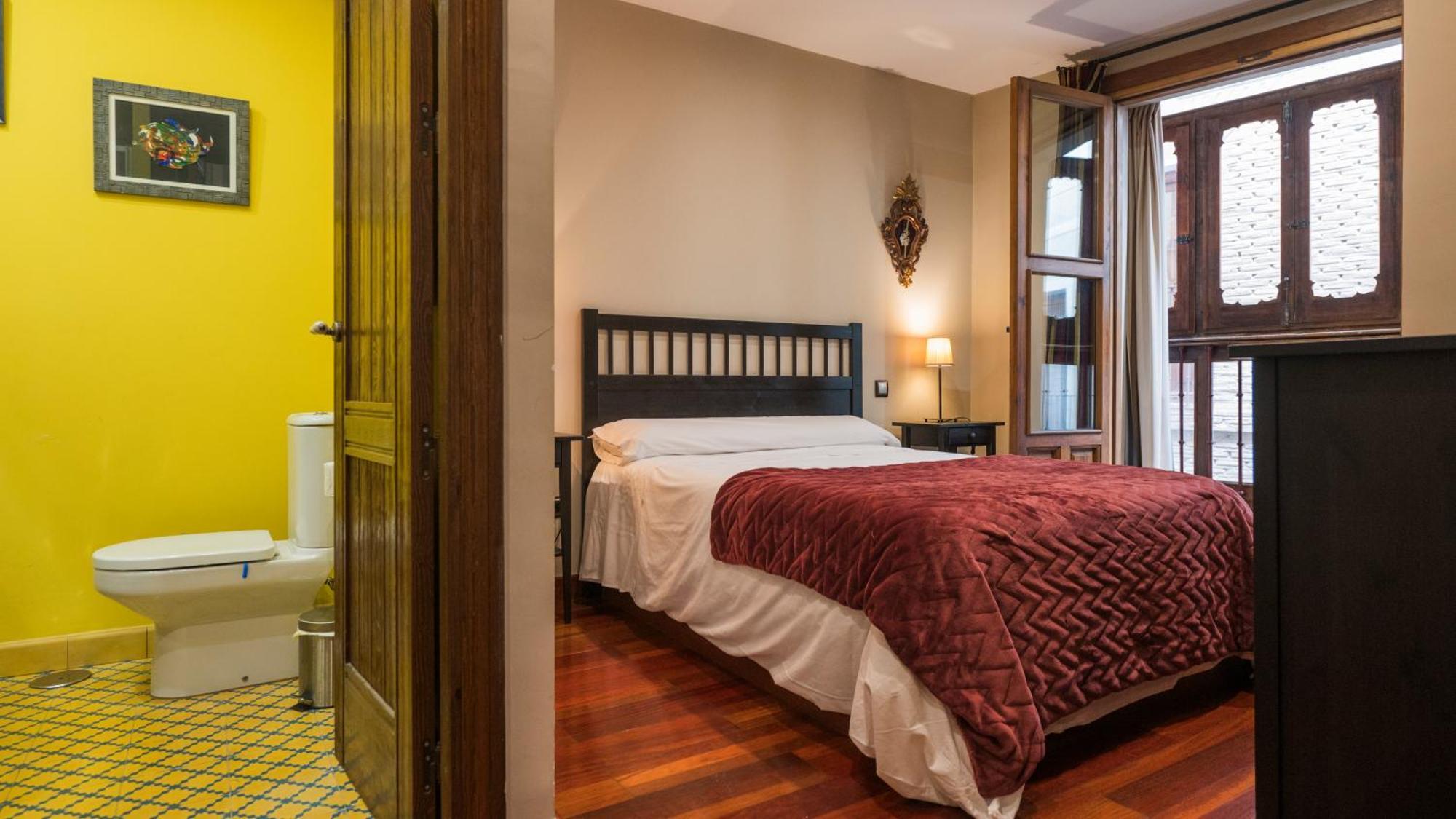 Apartamentos Las Teresitas Junto A La Catedral Toledo Eksteriør bilde